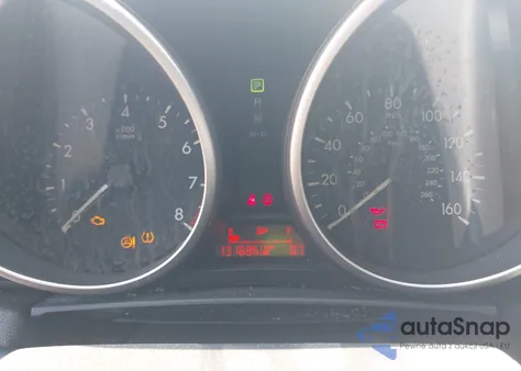 2011 Mazda Mazda3 I Sport z USA, uszkodzony, nr VIN JM1BL1UG2B1361921